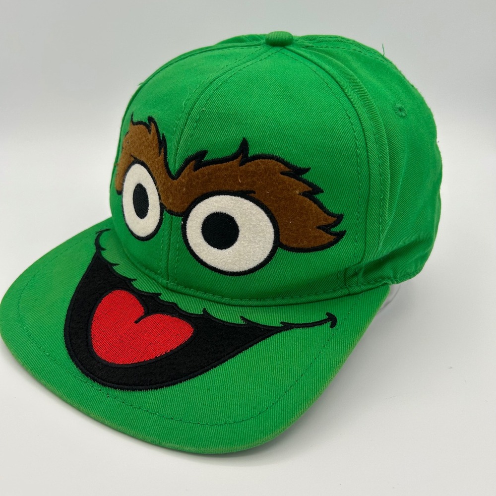 Sesame Street Hat Oscar the Grouch Unisex OSFM Green Cartoon Snapback Streetwear